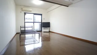 エルフィン【2階】の居間