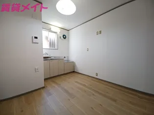 アンセーヌメゾン【1階】の居間