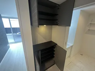 コーポ華【1階】の玄関