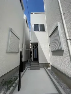 神奈川県川崎市高津区新作4【一戸建】の外観