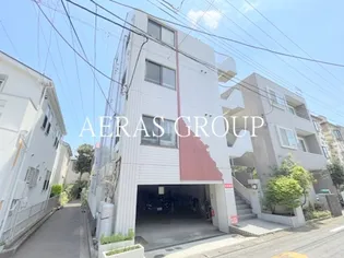 サロン・ボン・グウ【2階】の外観