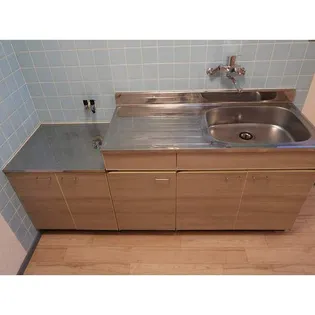 ホワイトハイツA【2階】のキッチン