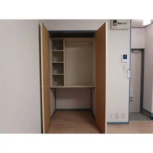 ホワイトハイツA【2階】の内装