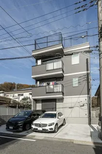 東京都町田市小山ヶ丘5【マンション】の外観
