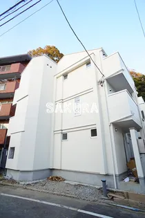 ロワール鶴見花月園前【2階】の外観