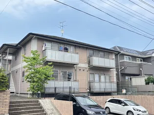 ファミリエ桜ケ丘【2階】の外観