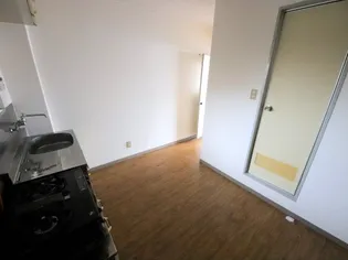 小瀬マンション【2階】の居間