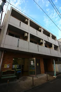 ラ・プルミエ-ルの外観