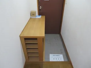 マンションモトマチ【1階】の玄関