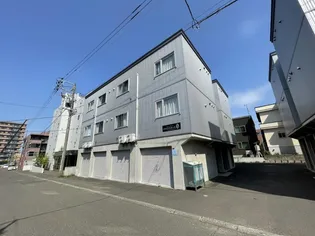 WEST COURT Bの画像