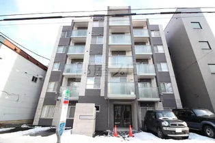 プリモ菊水【4階】の外観