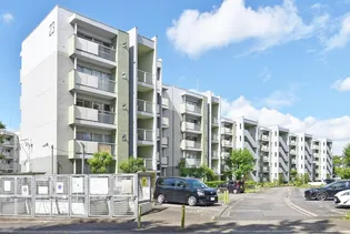 UR緑苑東【4階】の外観