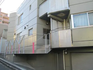 東京都渋谷区幡ヶ谷3【マンション】の外観