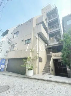 東京都新宿区西新宿4【マンション】の外観