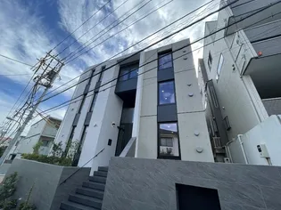 Reve Residence 代々木の外観