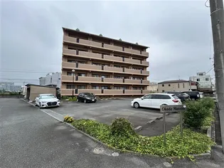 オカダマンションの画像