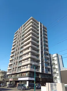 メープル元町【2階】の外観