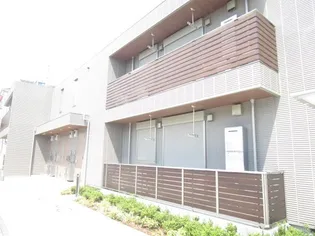 カロリナ【1階】の外観