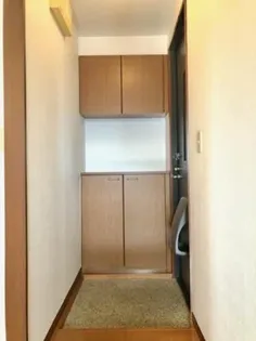 エポック・ヴィラ A棟【2階】の玄関