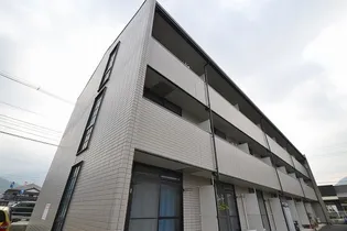 レオパレスこーぽ谷本【1階】の外観