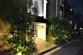 LAPiS南麻布【3階】の外観