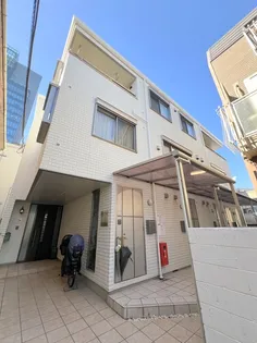 東京都港区南青山3【マンション】の外観