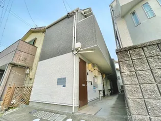 トリスアパートメントの画像