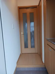 アヴニール II【1階】の玄関