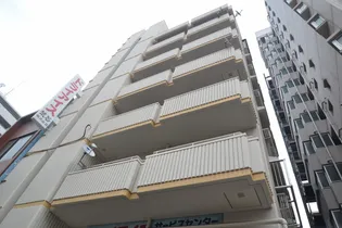 荒谷ビル【5階】の外観