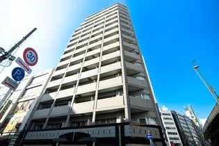 東京都千代田区神田美倉町【マンション】の外観