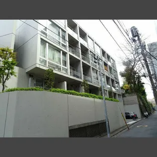 ピアース西麻布【3階】の外観