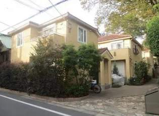 ゼルコバヴィレッジG棟の外観