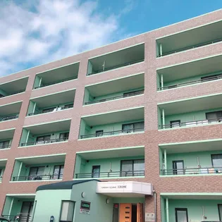 ガーデンスクエア泉【5階】の外観