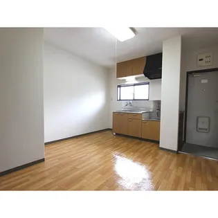 ニューレックアピオンII【1階】の居間