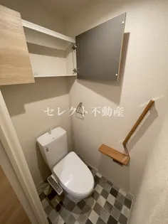 フローラル古城 B棟【1階】の内装