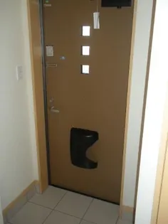 スカイラーク【2階】の玄関