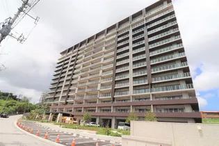 モンドミオ沖縄リゾートライカムヒルズ【5階】の外観