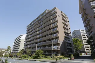UR十日市場ヒルタウンコンフォール十日市場十四番街【1階】の外観