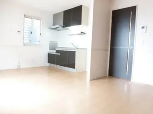 ベルボナール A【1階】の居間