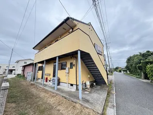 千葉県館山市腰越【アパート】の外観