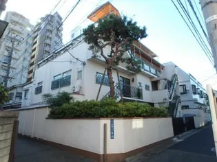 パインフラット【4階】の外観