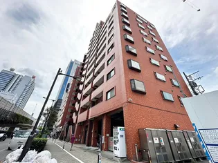 東京都新宿区西新宿4【マンション】の外観