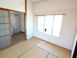 Y’sコートの居間