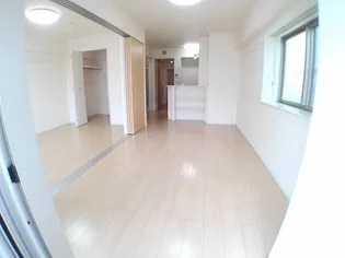 ネオ・ローレル【2階】の内装