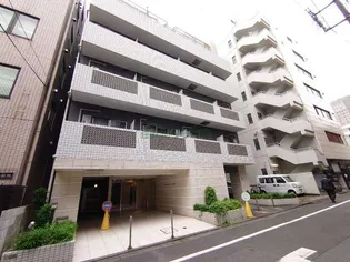 ラグジュアリーアパートメント本郷【4階】の外観