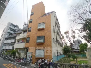 ストロング第3新大阪【1階】の外観