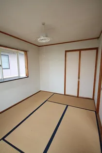 みどりが丘ハイツ【2階】の内装