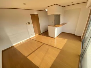 ラヴァーズ武岡II【2階】の内装