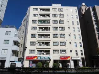 シャトレー渋谷【3階】の外観