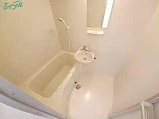 ベース四日市【2階】の風呂